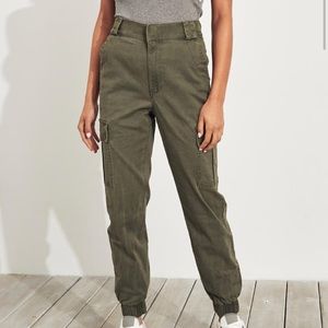 Hollister High Rise Utility Joggers